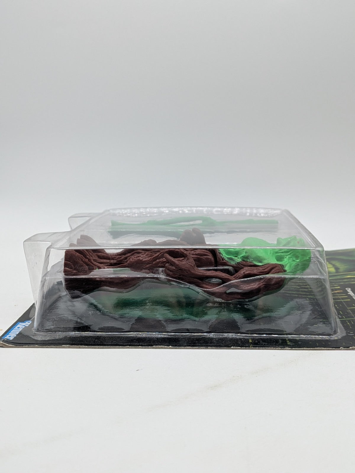 Kenner 1990 Swamp Thing Camouflage Swamp Thing Action Figure 
