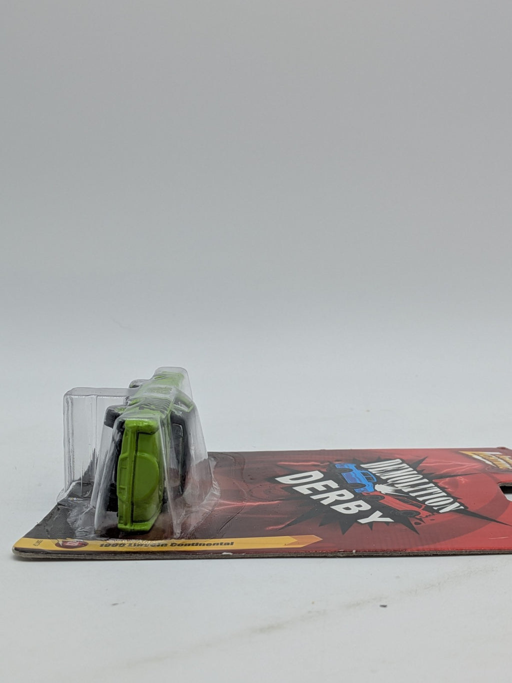 Johnny Lightning 2012 Demolition Derby 1969 Lincoln Continental Diecast Car