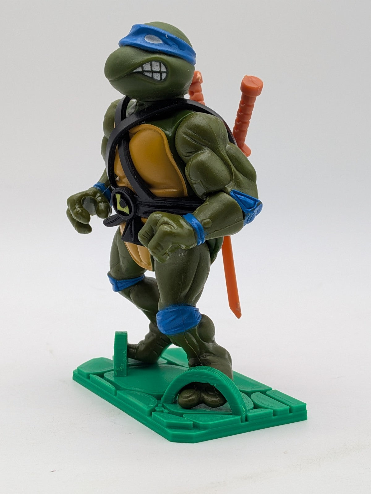 Playmates 1988 Teenage Mutant Ninja Turtles Leonardo (Hard Head Variant) 