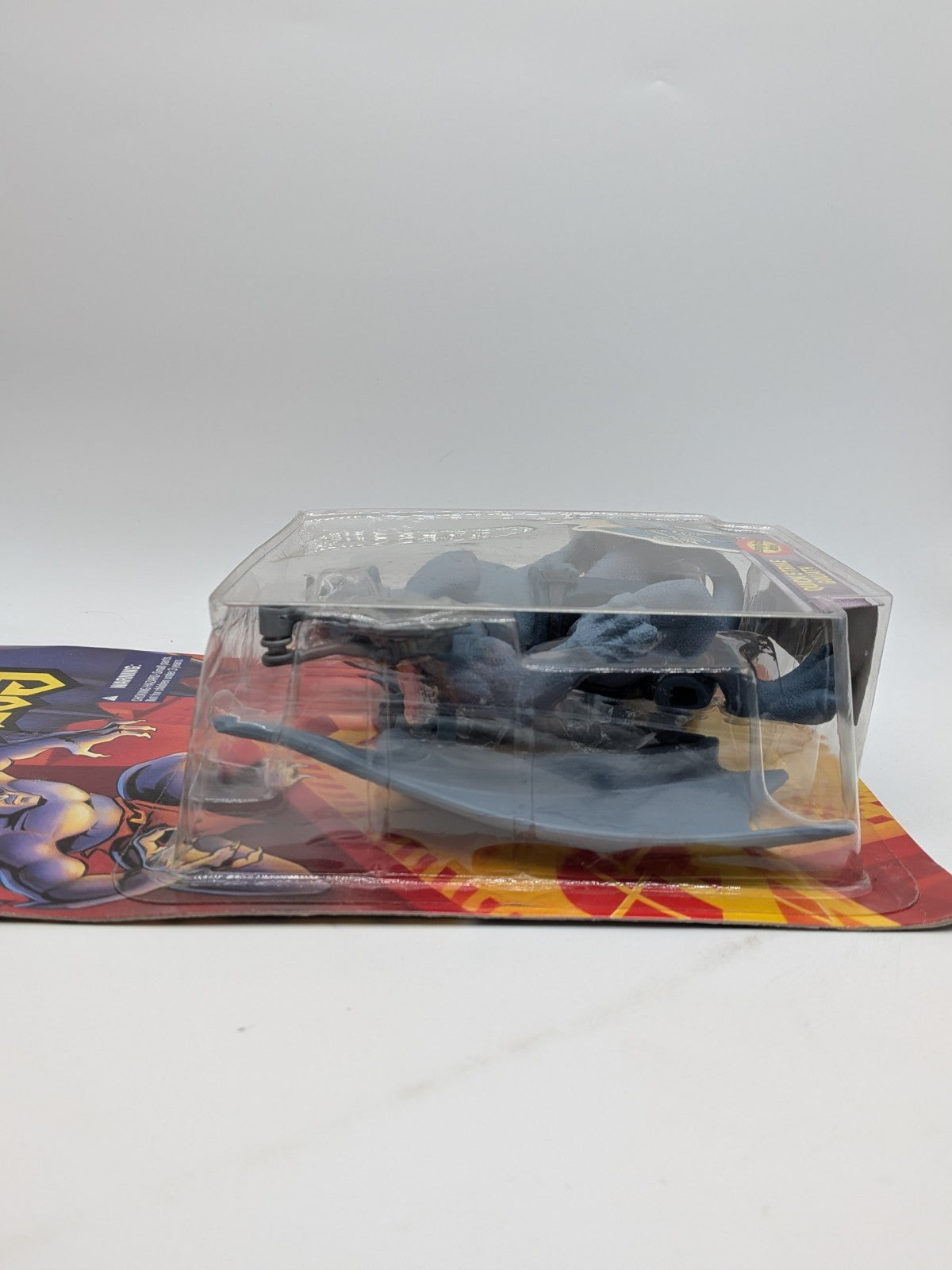 Kenner 1996 Gargoyles Quick Strike Goliath Action Figure 
