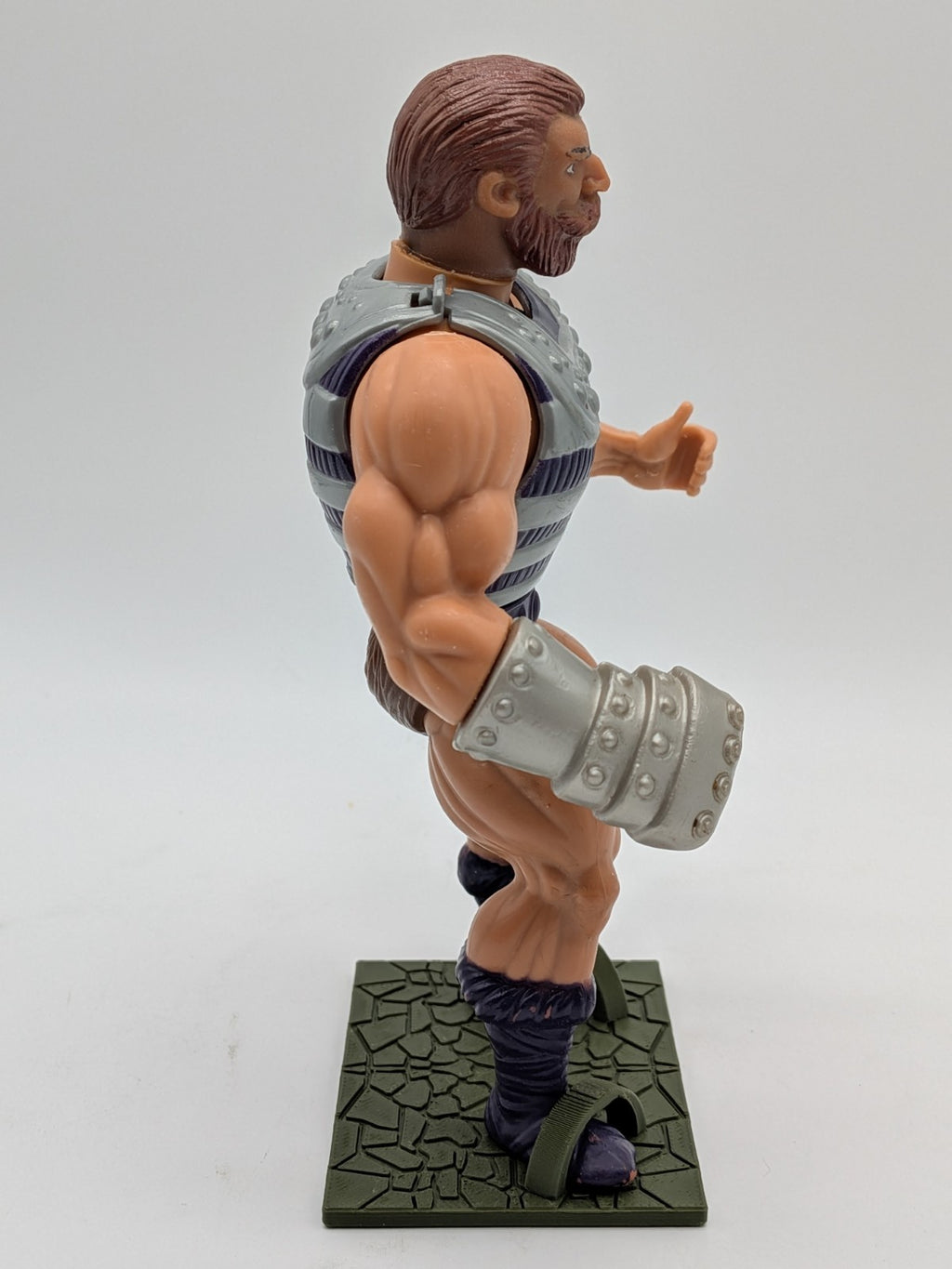 Mattel 1983 Masters of the Universe Fisto Action Figure (Complete)