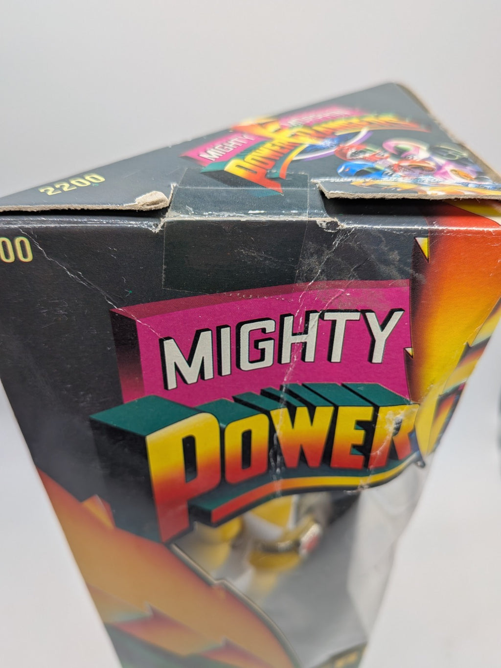 Bandai 1993 Mighty Morphin Power Rangers Trini Yellow Ranger 8" 