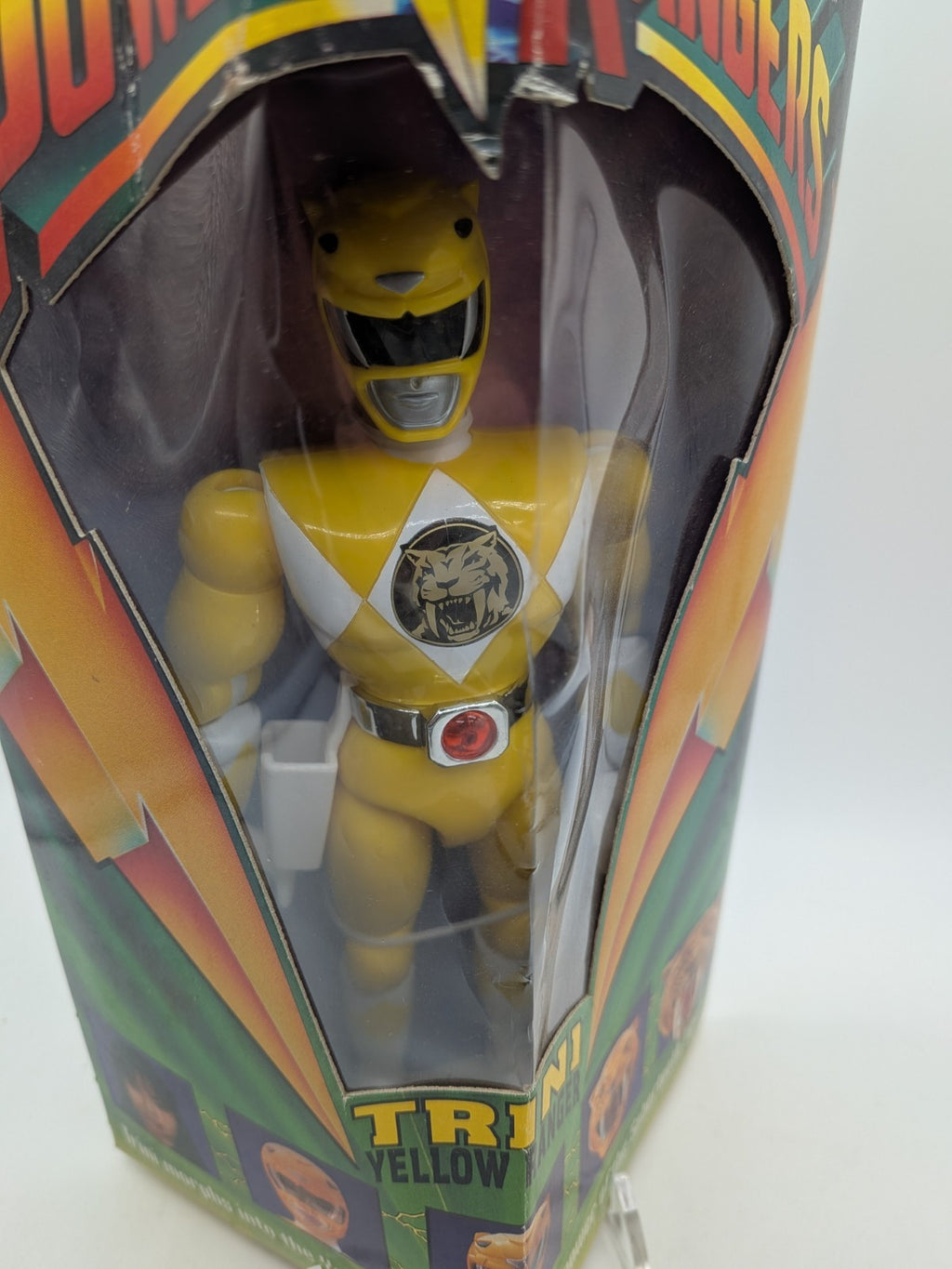 Bandai 1993 Mighty Morphin Power Rangers Trini Yellow Ranger 8" 