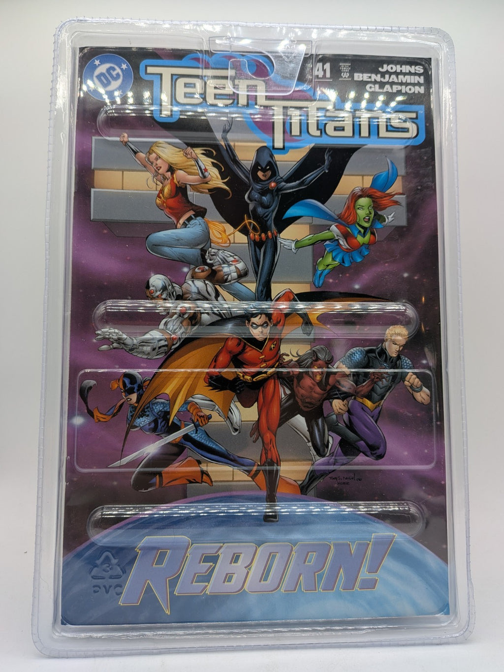 McFarlane 2026 DC Direct Page Punchers Robin (Teen Titans #41) w/Comic