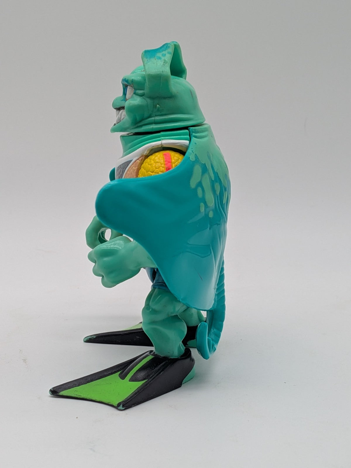 Playmates 1990 Teenage Mutant Ninja Turtles Ray Fillet Action Figure (Complete)