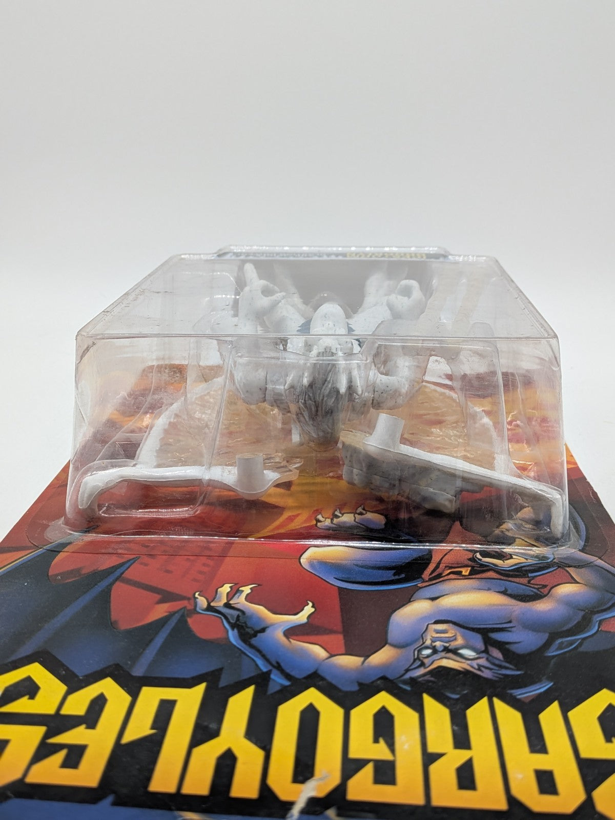 Kenner 1995 Gargoyles Icestorm Brooklyn Action Figure 