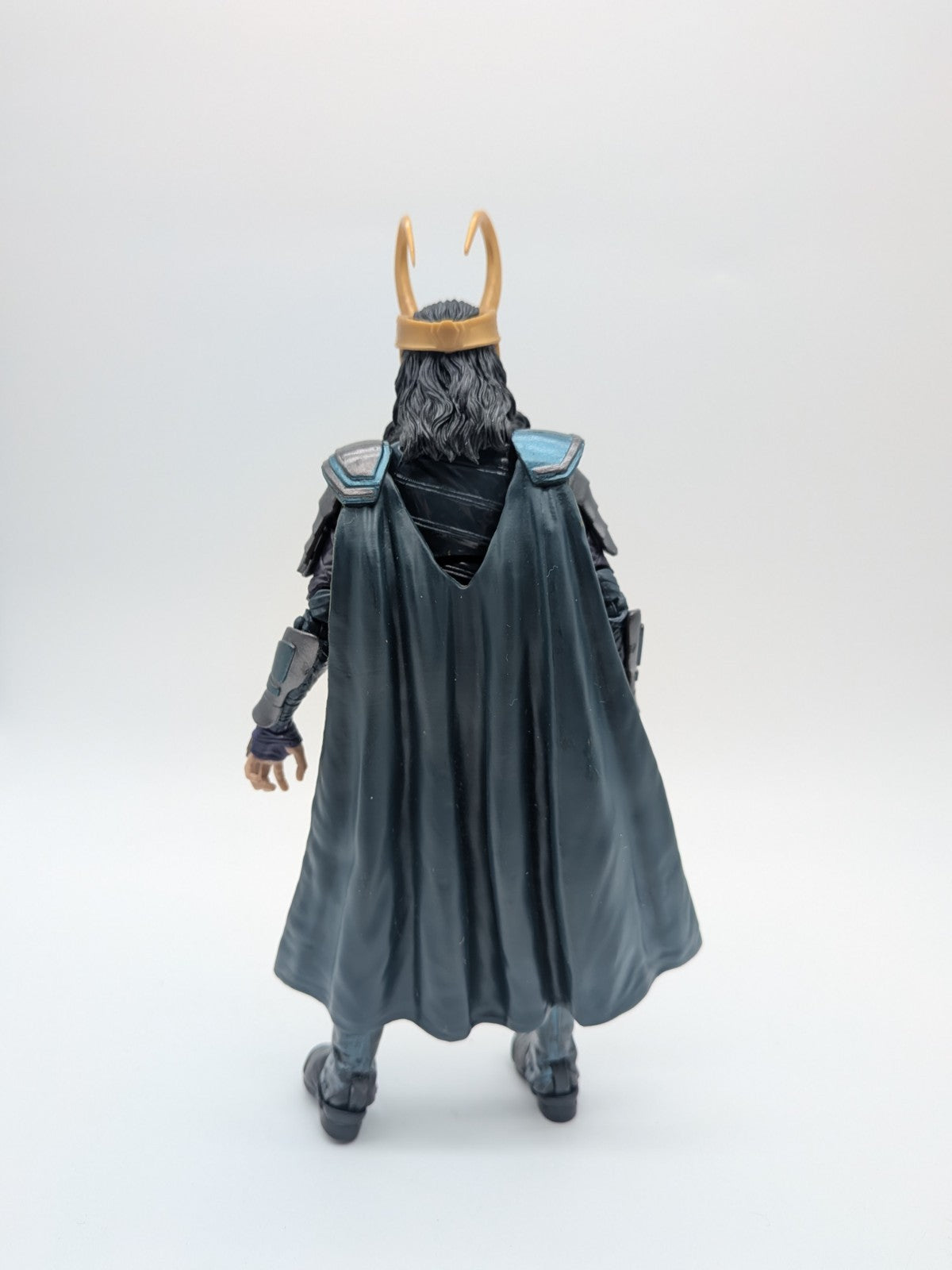Hasbro 2017 Marvel Legends Loki - Incomplete 