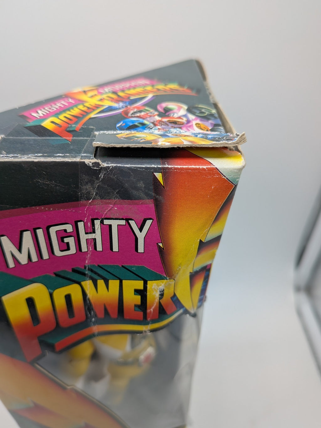 Bandai 1993 Mighty Morphin Power Rangers Trini Yellow Ranger 8" 
