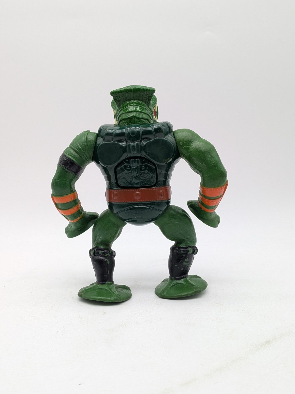 Mattel 1985 MOTU Leech Black Belt Variant Complete Crossbow
