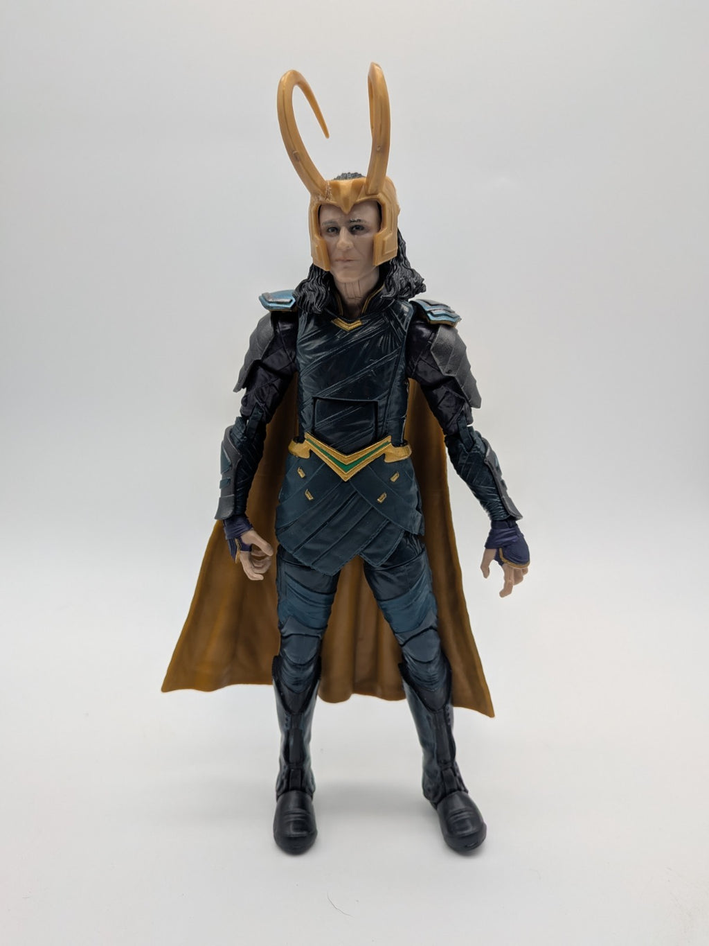 Hasbro 2017 Marvel Legends Loki - Incomplete 