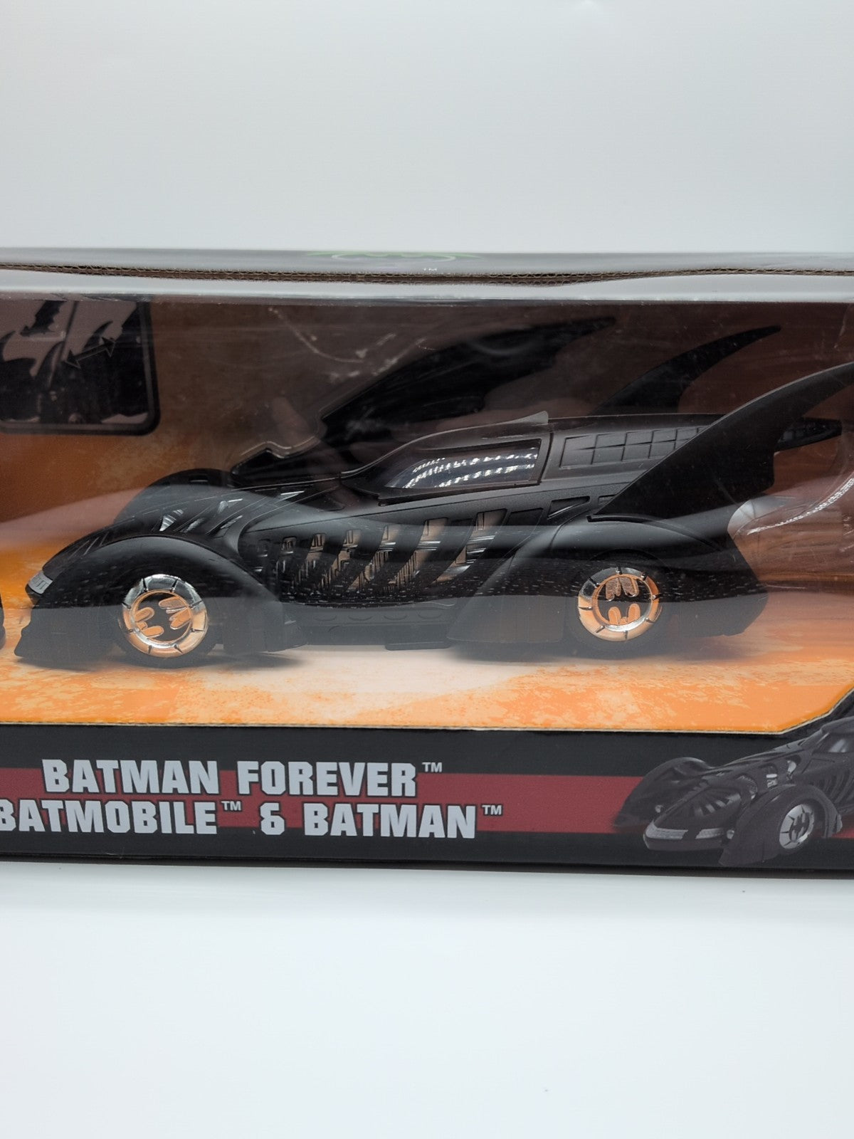 Jada Toys Batman Forever Batmobile & Batman Figure 1:24 Diecast