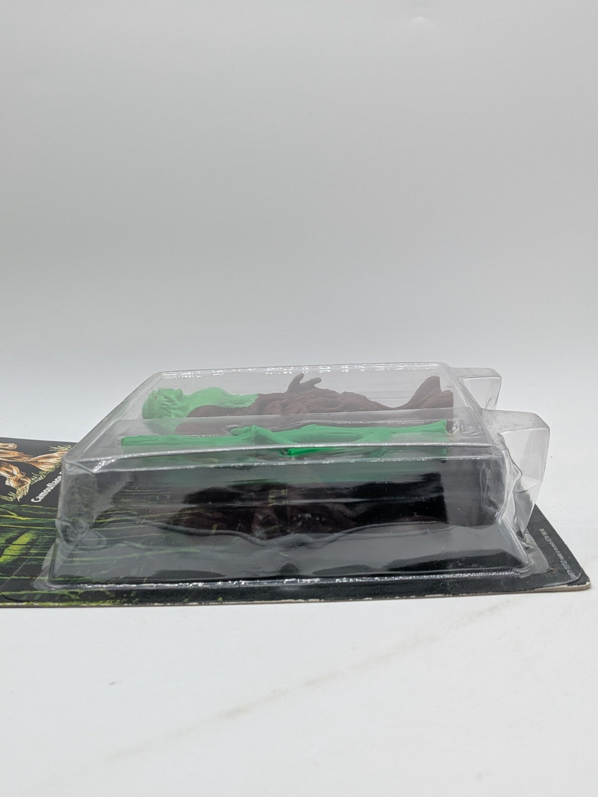 Kenner 1990 Swamp Thing Camouflage Swamp Thing Action Figure 