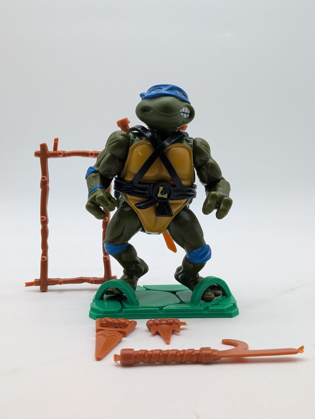 Playmates 1988 Teenage Mutant Ninja Turtles Leonardo (Hard Head Variant) 