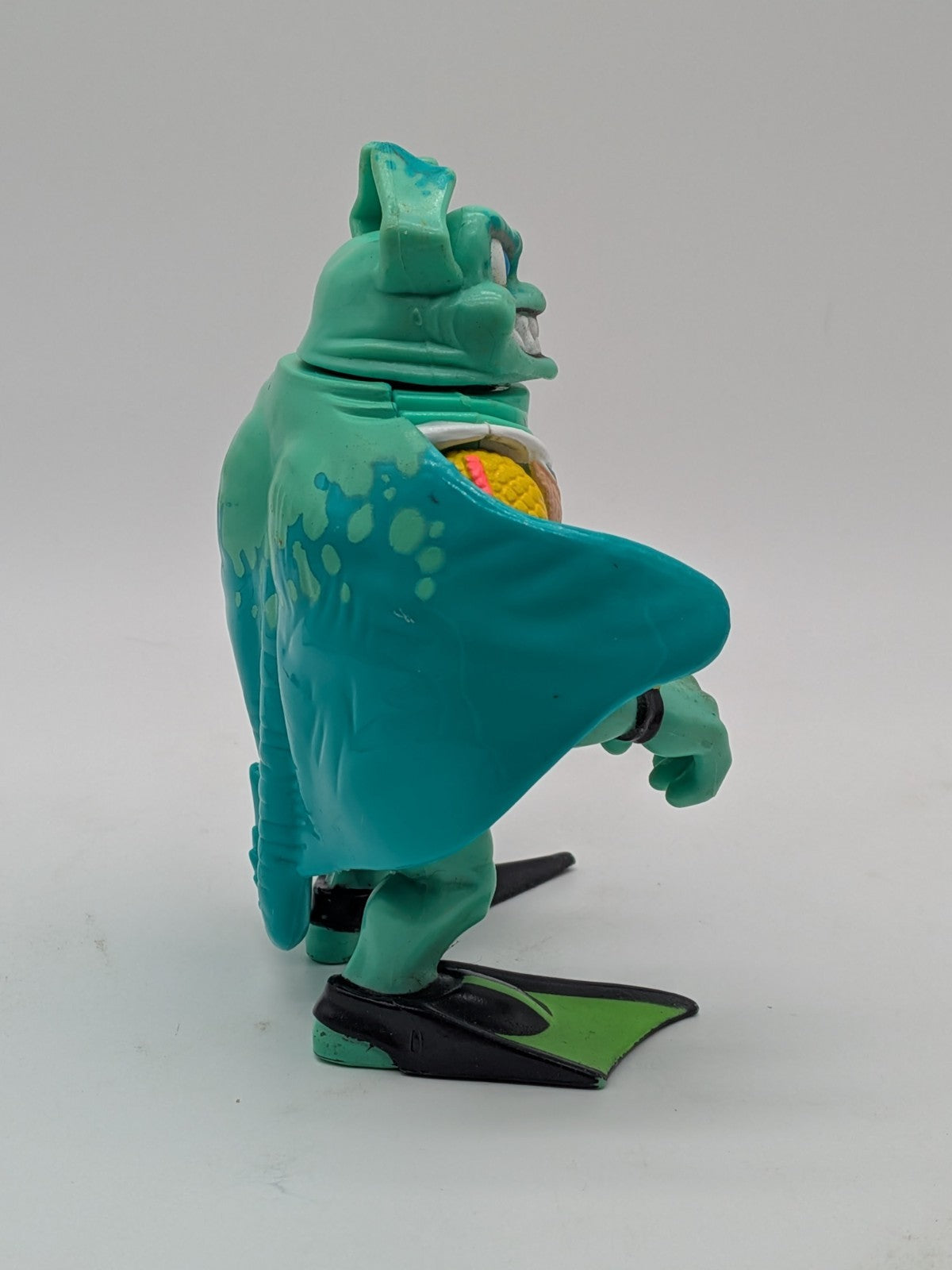 Playmates 1990 Teenage Mutant Ninja Turtles Ray Fillet Action Figure (Complete)