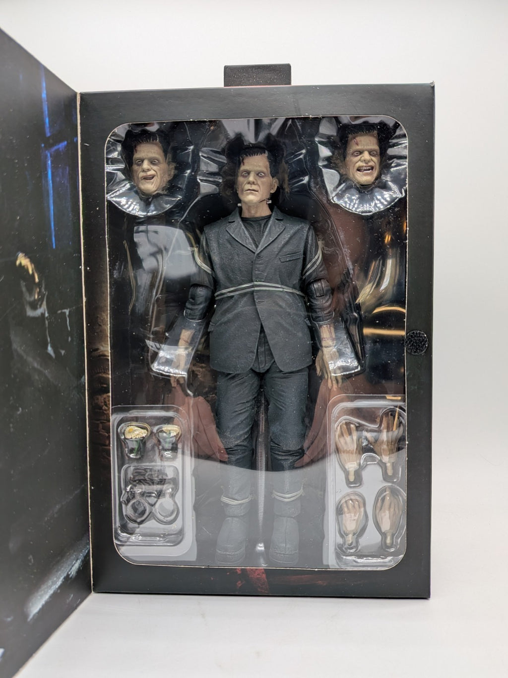 NECA 2021 Universal Monsters Ultimate Frankenstein's Monster (Color)