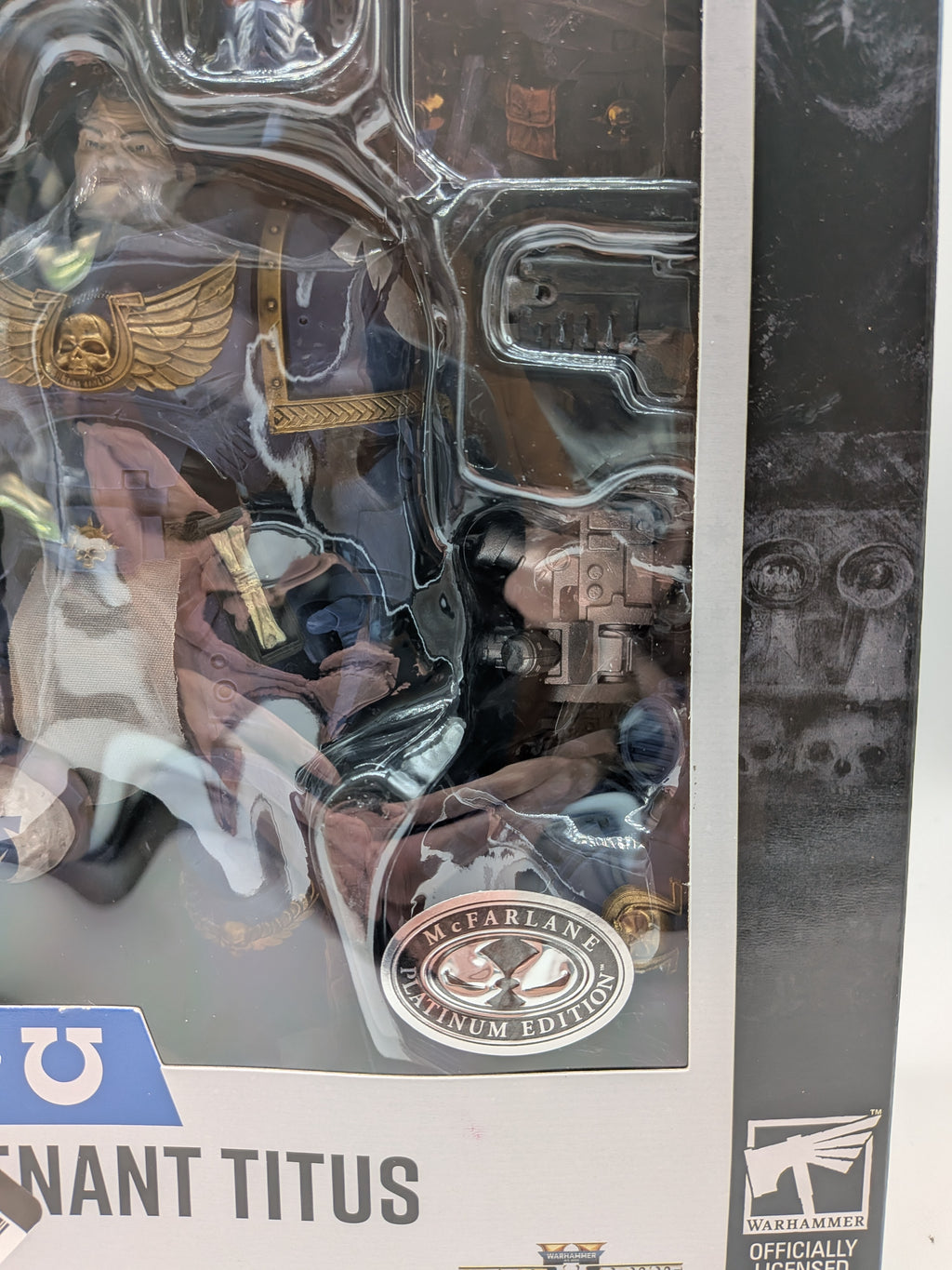 McFarlane Toys 2024 Warhammer 40,000 Ultramarines Lieutenant Titus (Platinum Edition)