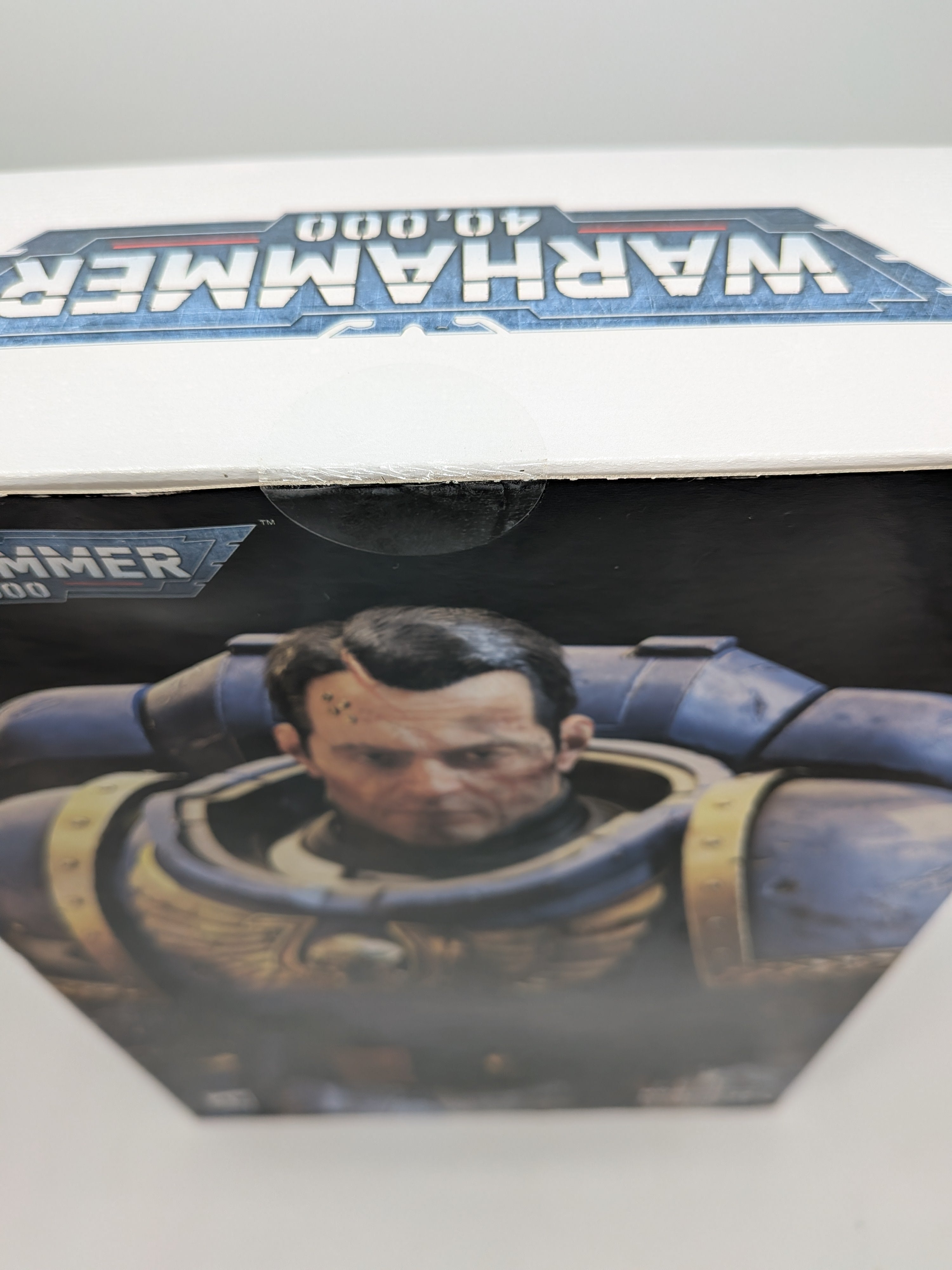 McFarlane Toys 2024 Warhammer 40,000 Ultramarines Lieutenant Titus (Platinum Edition)
