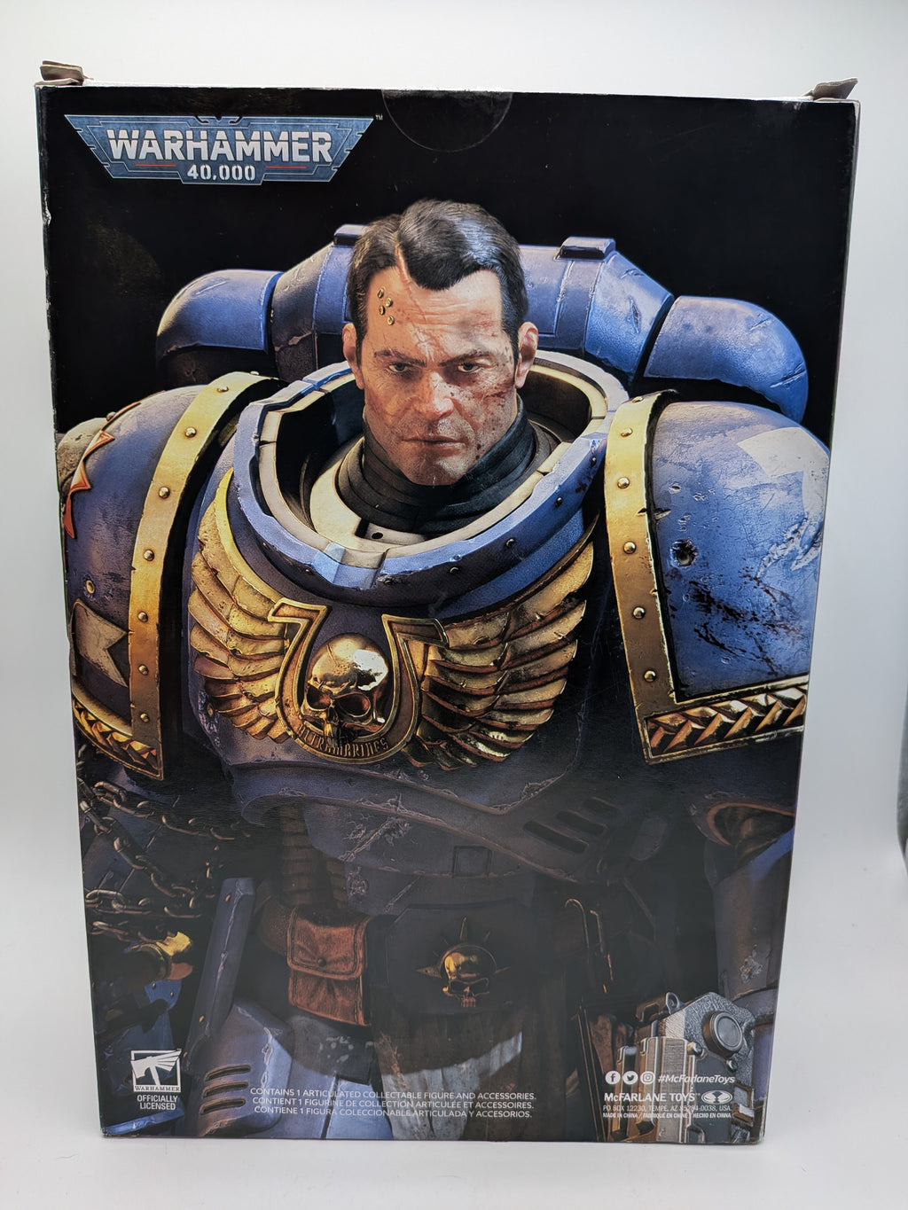 McFarlane Toys 2024 Warhammer 40,000 Ultramarines Lieutenant Titus (Platinum Edition)