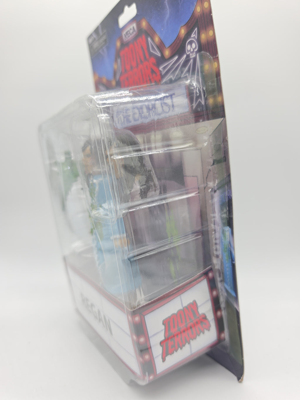 NECA 2020 Toony Terrors Regan Action Figure