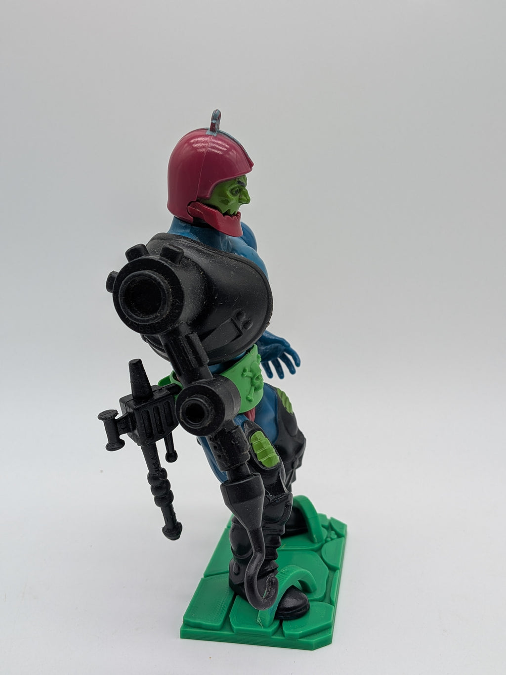 Mattel 1983 Masters of the Universe Trap Jaw - Loose Complete Figure w/Warrior's Ring
